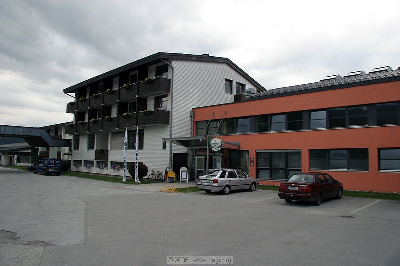 050626-100408_085_std.jpg